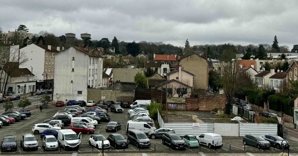 Zoom image